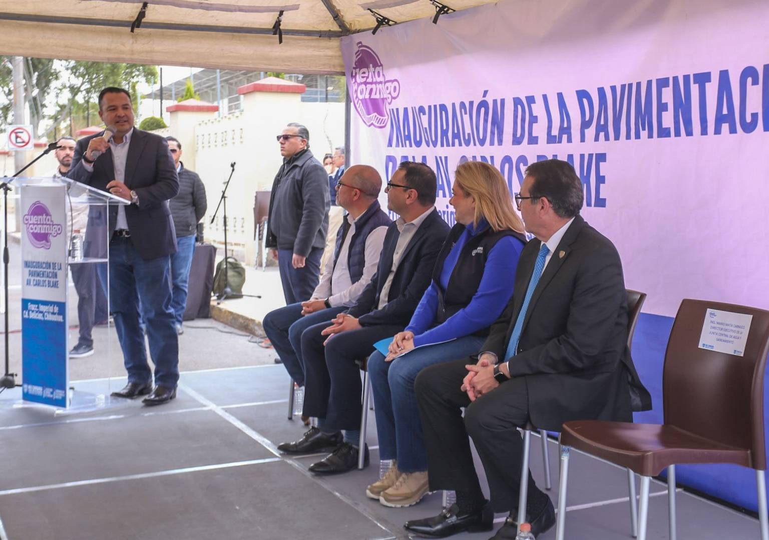 Durante entrega de ave. Carlos Blake, Maru Campos y Valenciano demuestran que el trabajo en equipo sí da resultados
