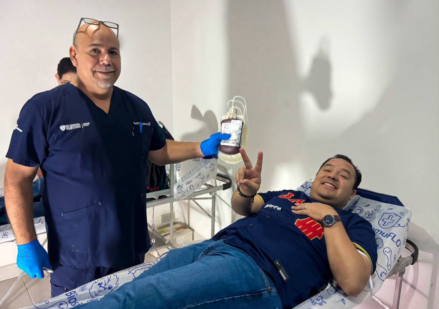 “Donar salva vidas”: Jesús Valenciano y Alma Limas se suman a jornada que reúne 38 paquetes de sangre