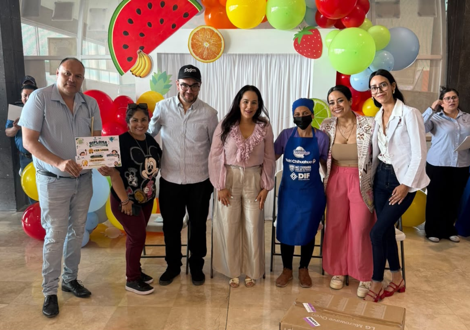 Reconoce Alma Limas a primaria José Reyes Baeza por ganar concurso de platillos saludables